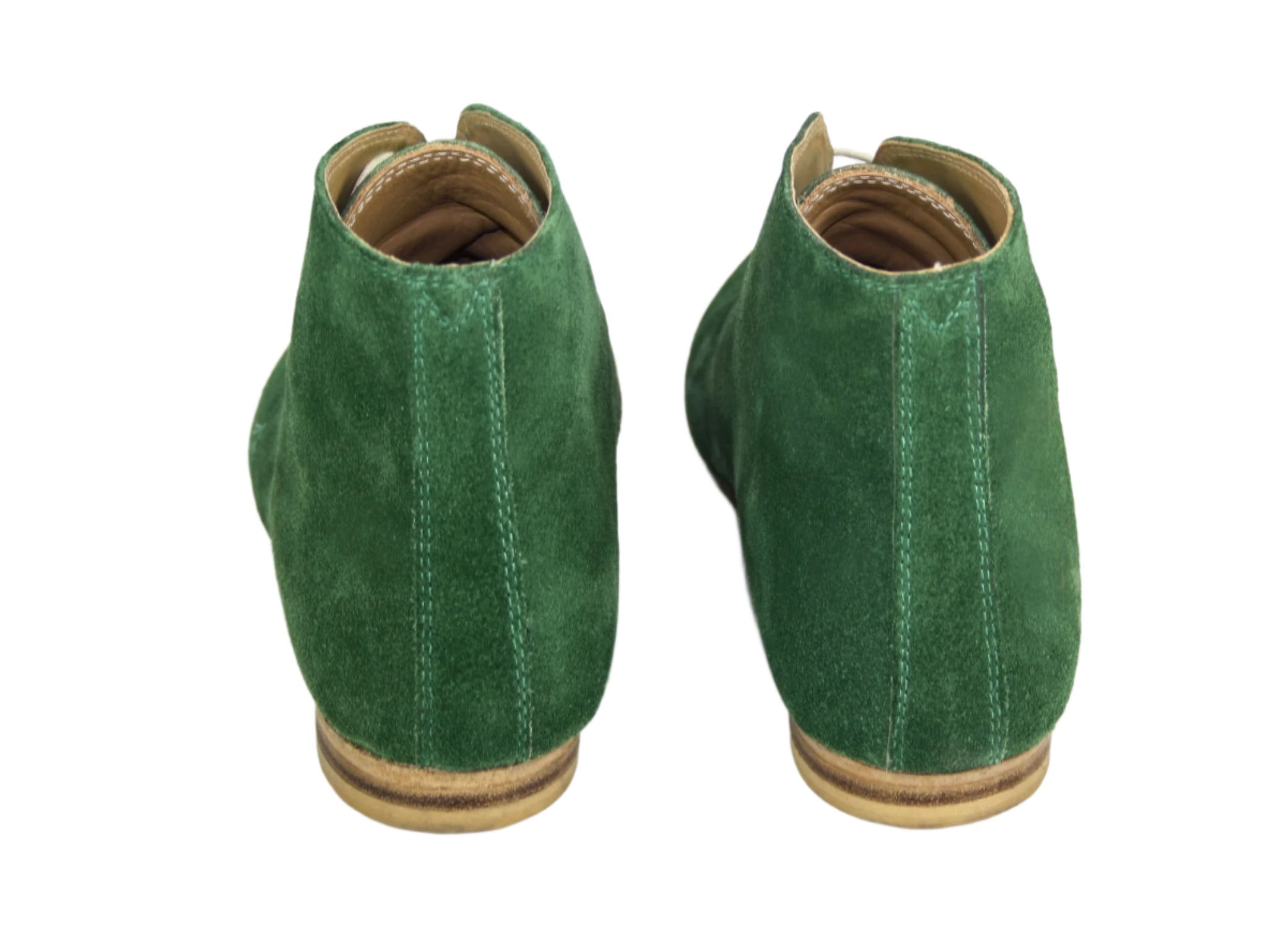 Green suede Chukka model