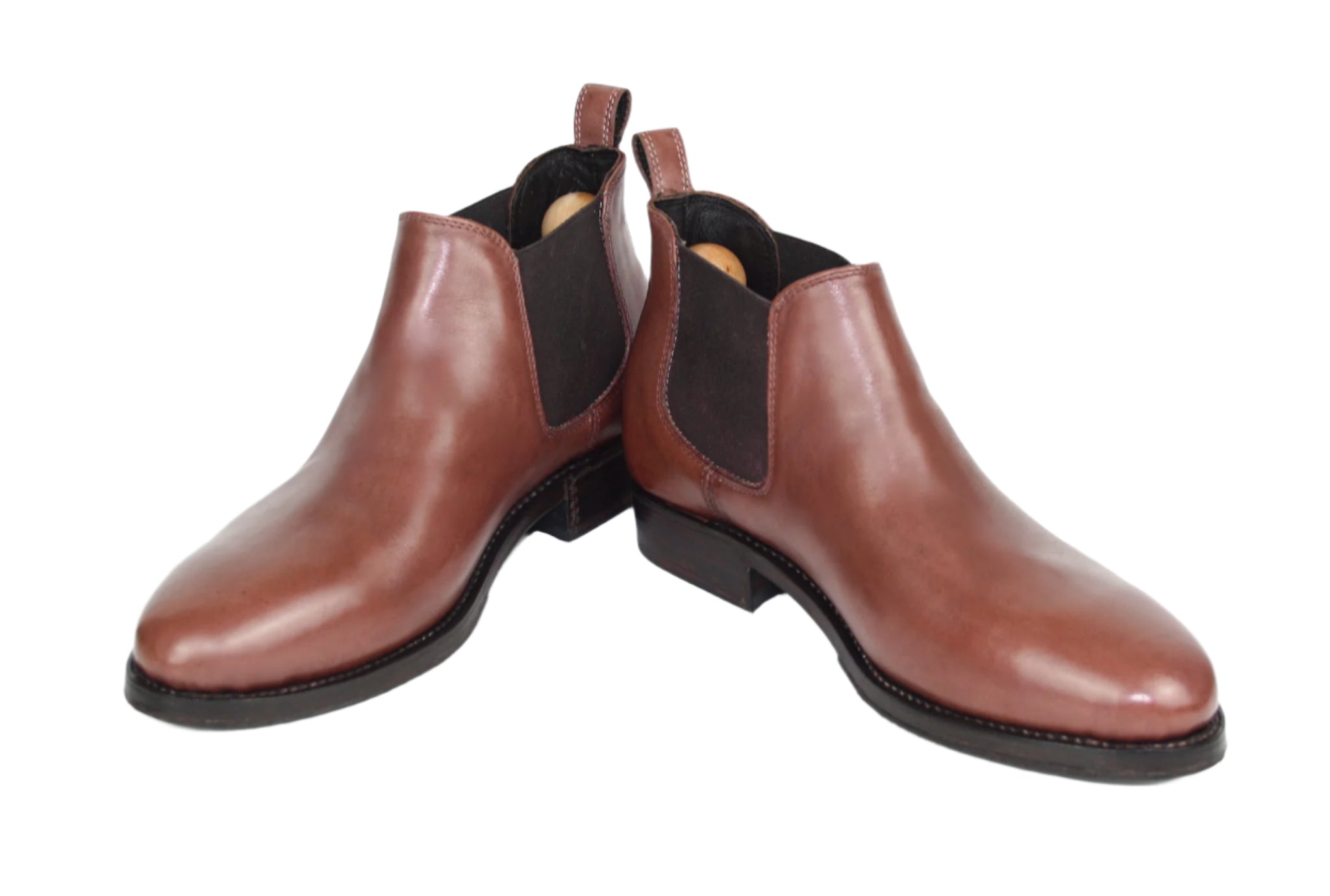Classic brown Chelsea model