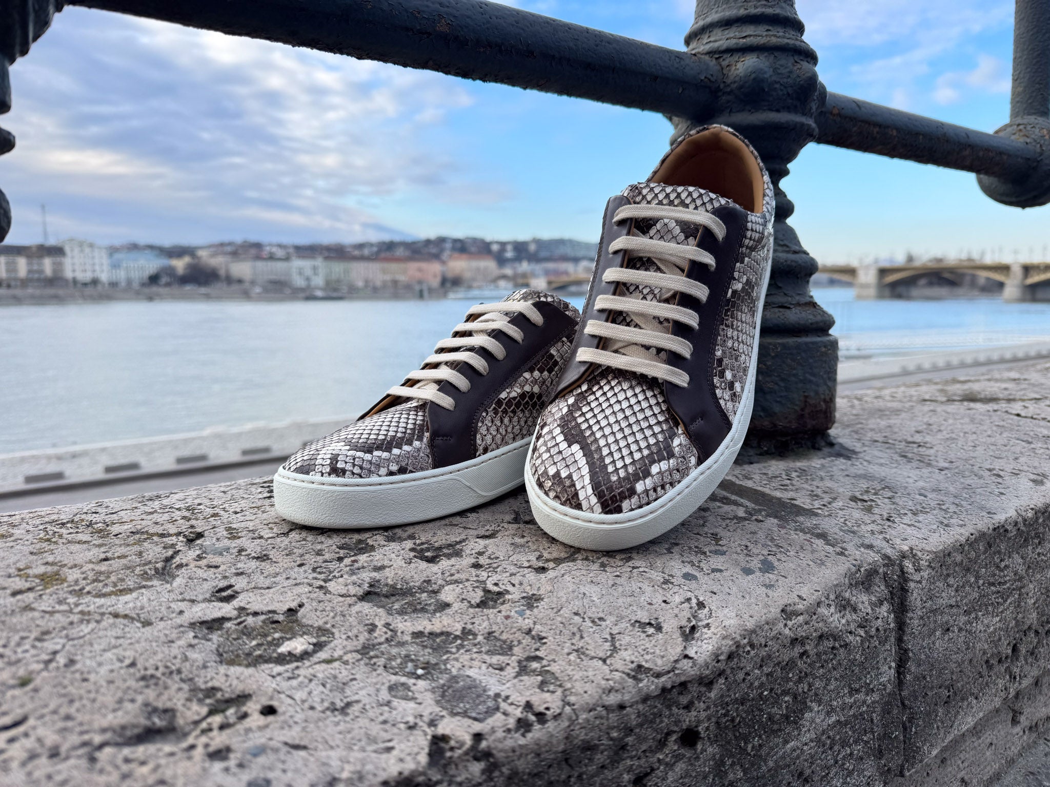 Női sneaker