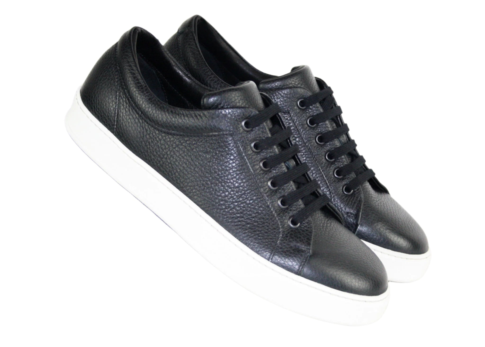 Exclusive black sneaker with black sole