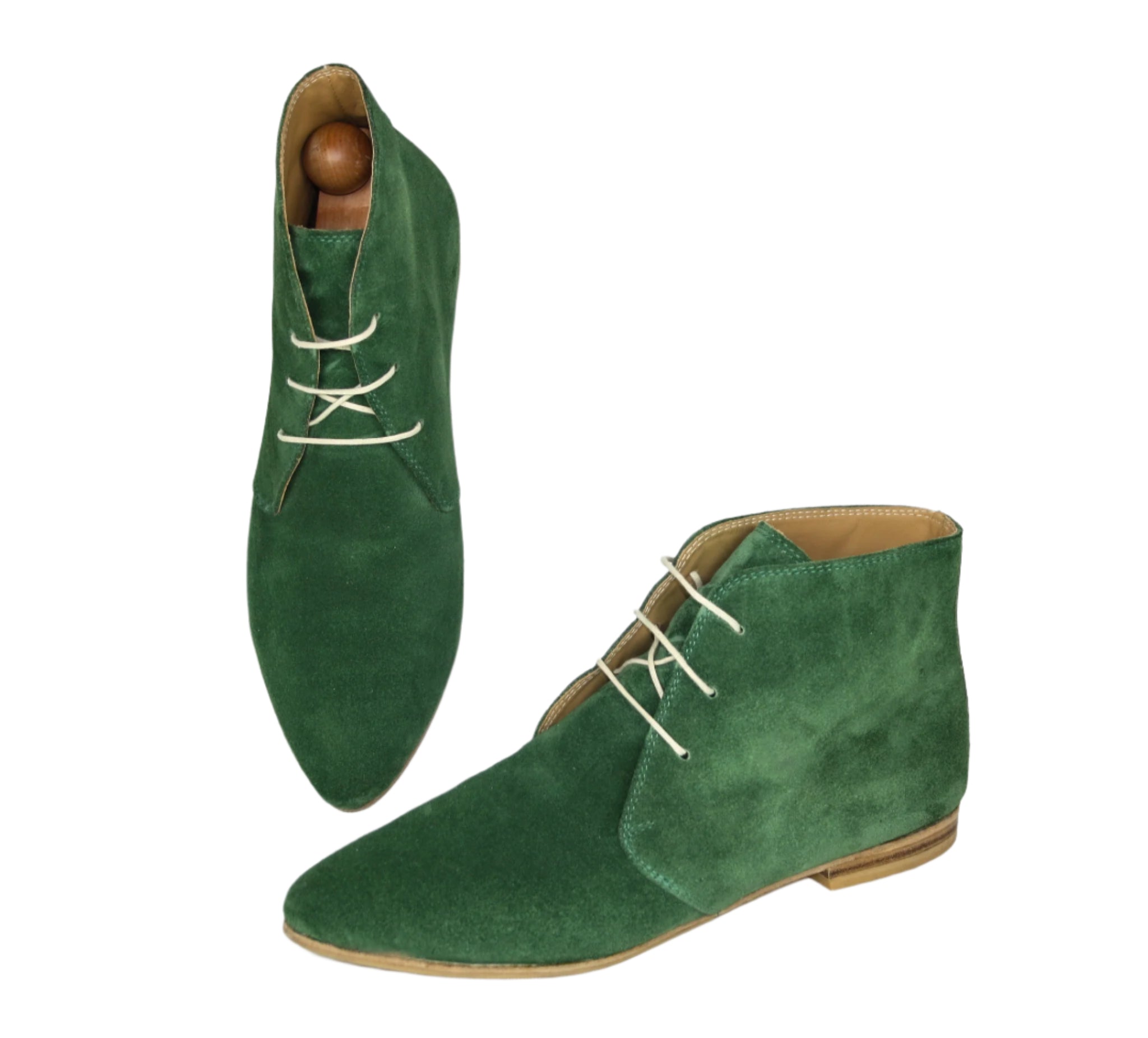 Green suede Chukka model