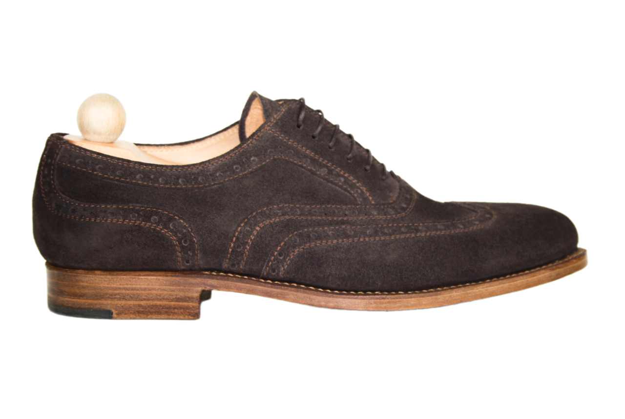 Classic mocha suede London model