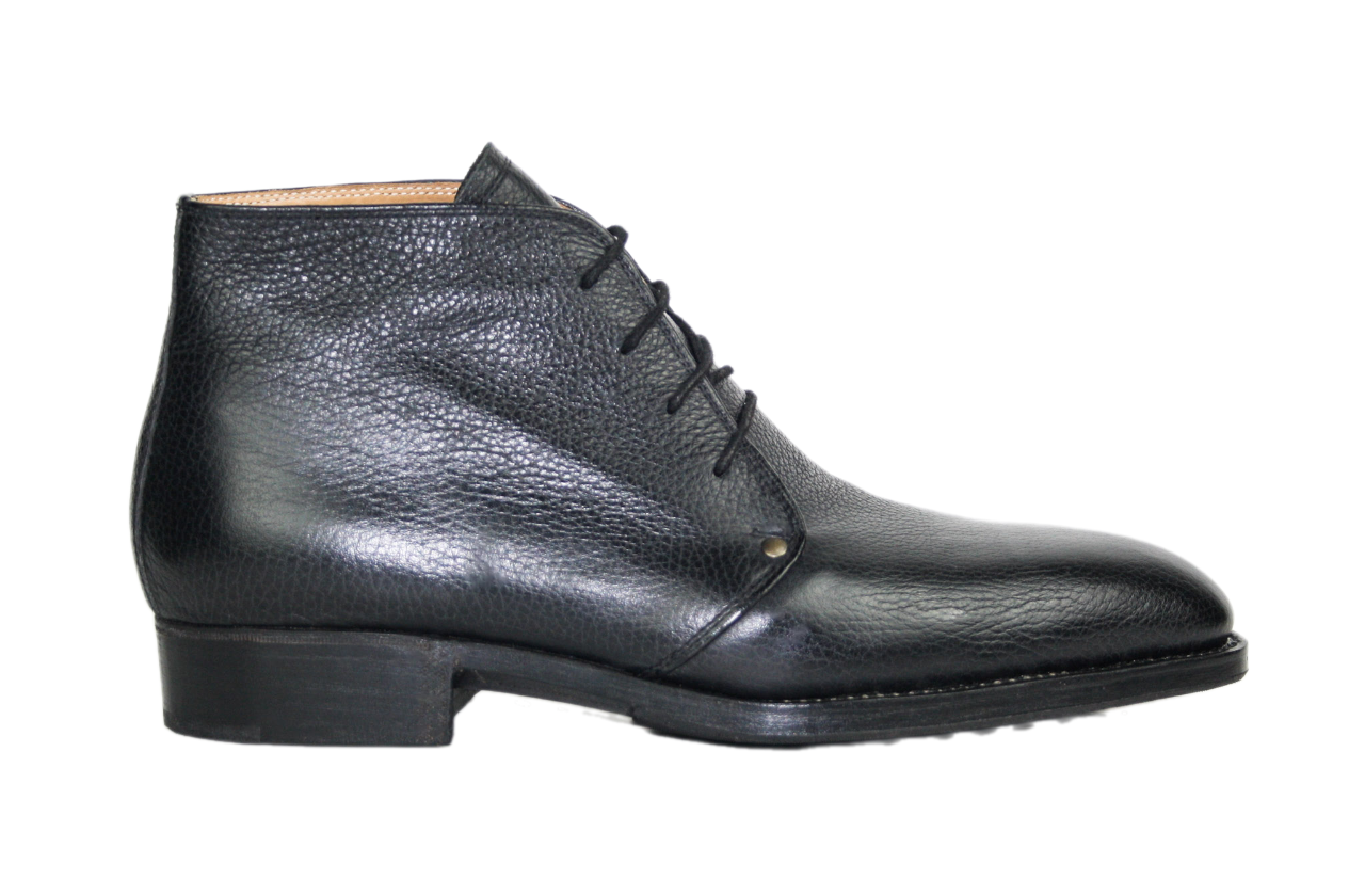 Black Chukka model