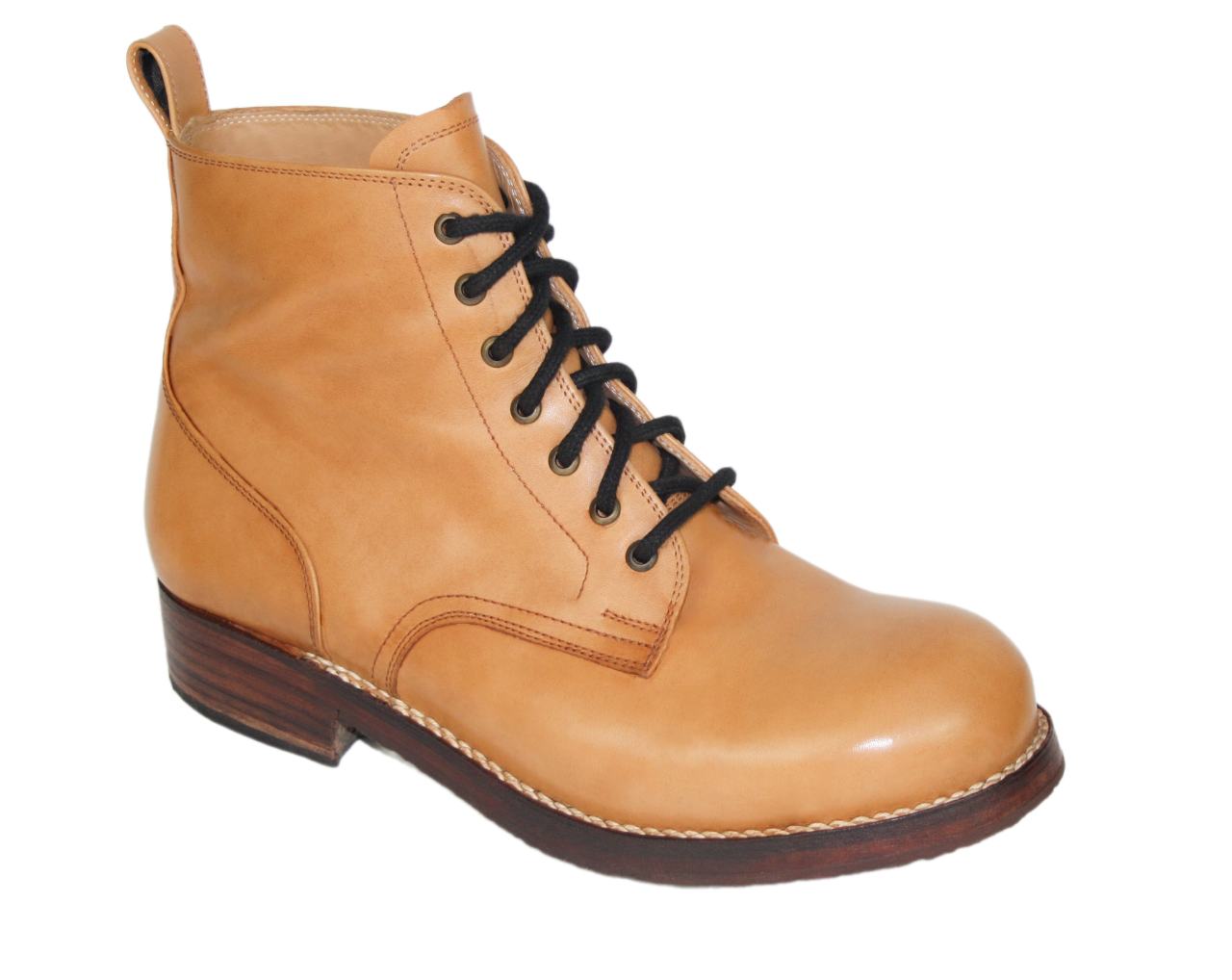 Light Cognac Boot Tallinn Model