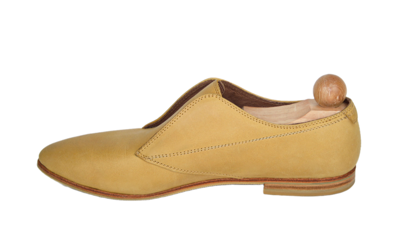 Slip-on ochre yellow derby model with elastic sides